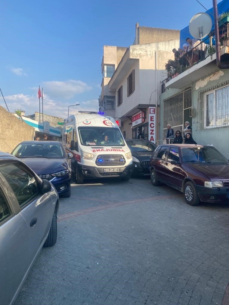 Kuşadası’nda silahlı kavga: 1 yaralı