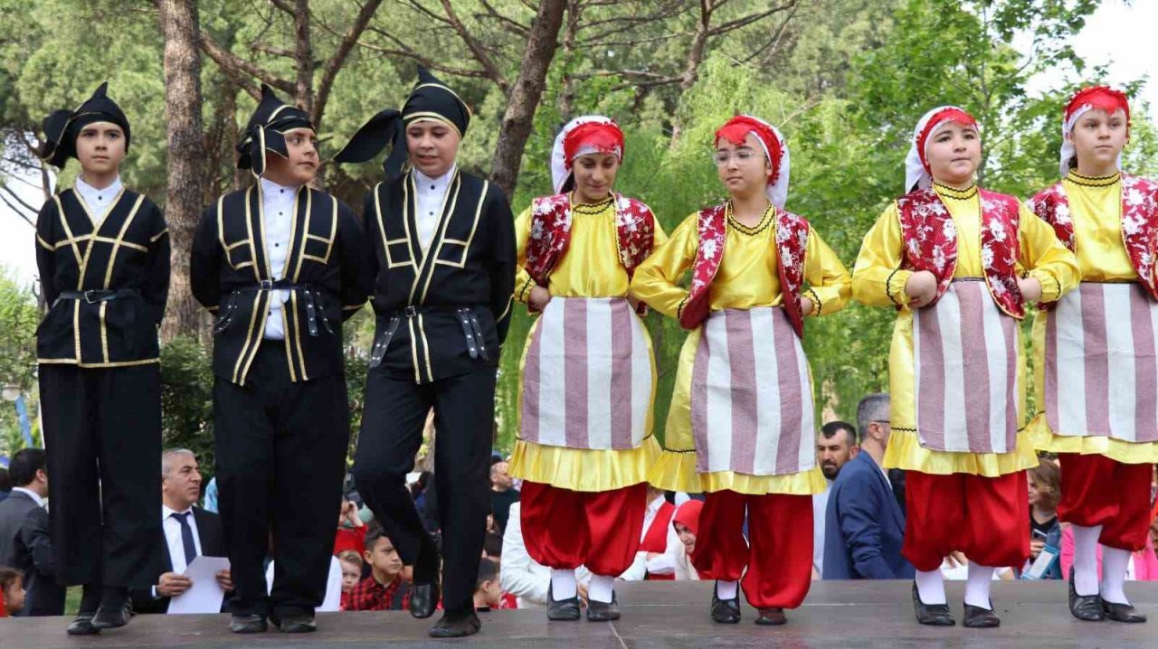 Nazilli’de 23 Nisan şenlikleri düzenlendi