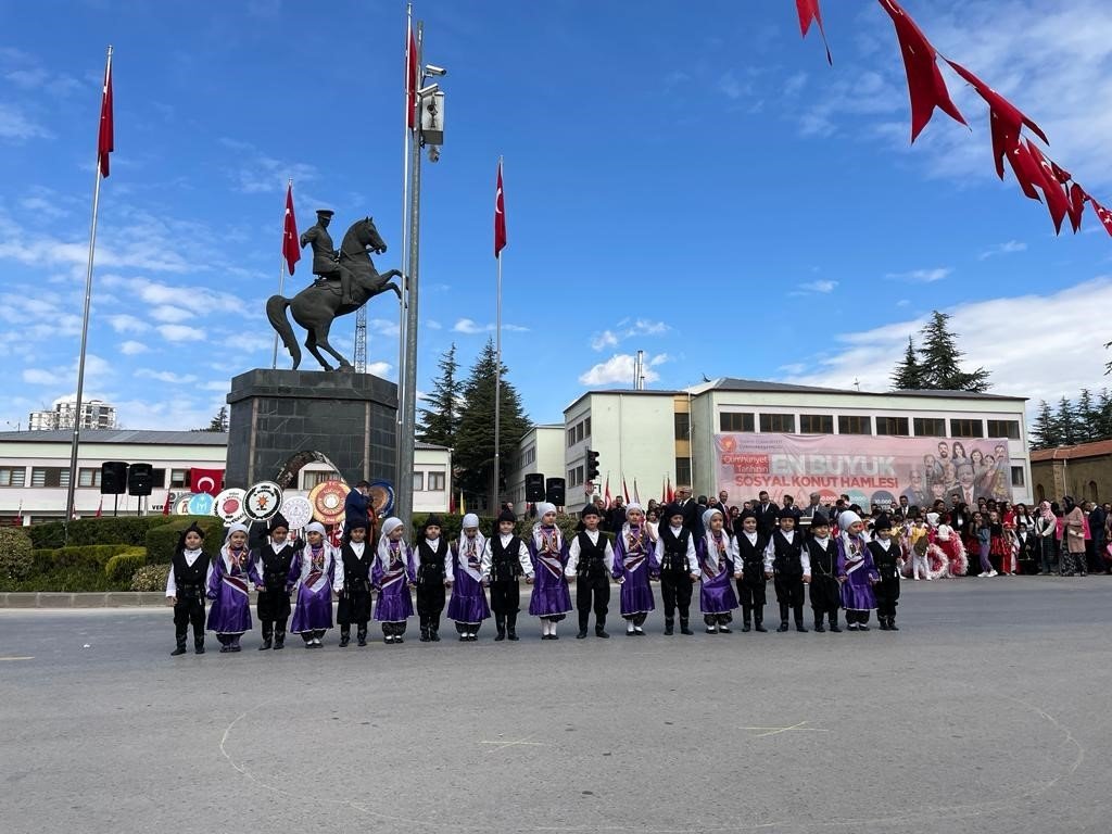 Niğde’de 23 Nisan Ulusal Egemenlik ve Çocuk Bayramı kutlandı