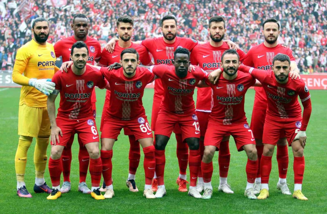 Samsunspor, Süper Lig’e lider yükselmeyi garantiledi