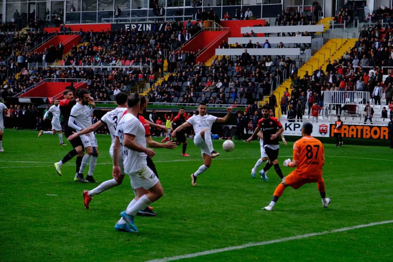 TFF 2. Lig: 24Erzincanspor: 0 - Çorum FK: 1