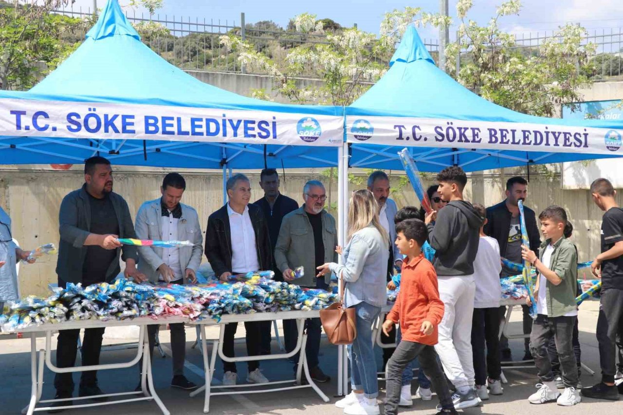 Söke Belediyesi Uçurtma Şenliği 23 Nisan’a renk kattı