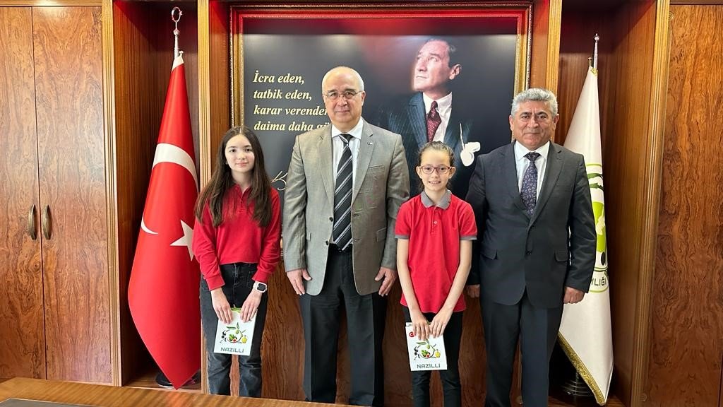 23 Nisan’da koltuğu devralan öğrenci Milli Eğitim Müdürü’nü terletti