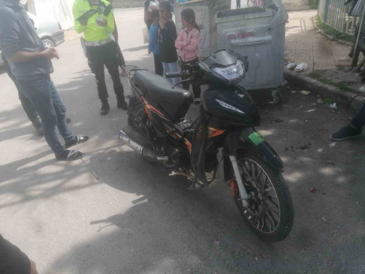 Motosiklet ile otomobil çarpıştı: 1 yaralı