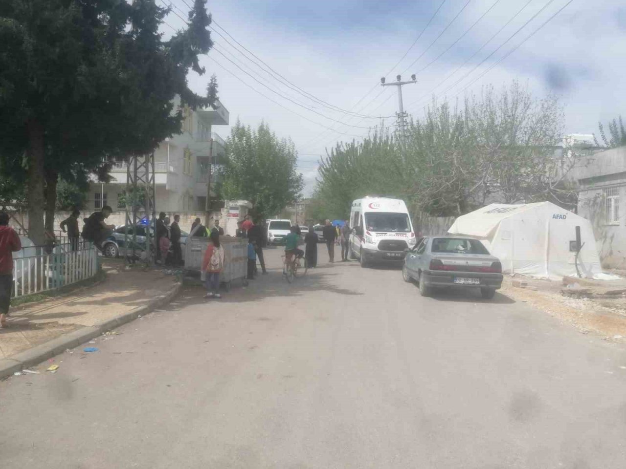 Motosiklet ile otomobil çarpıştı: 1 yaralı