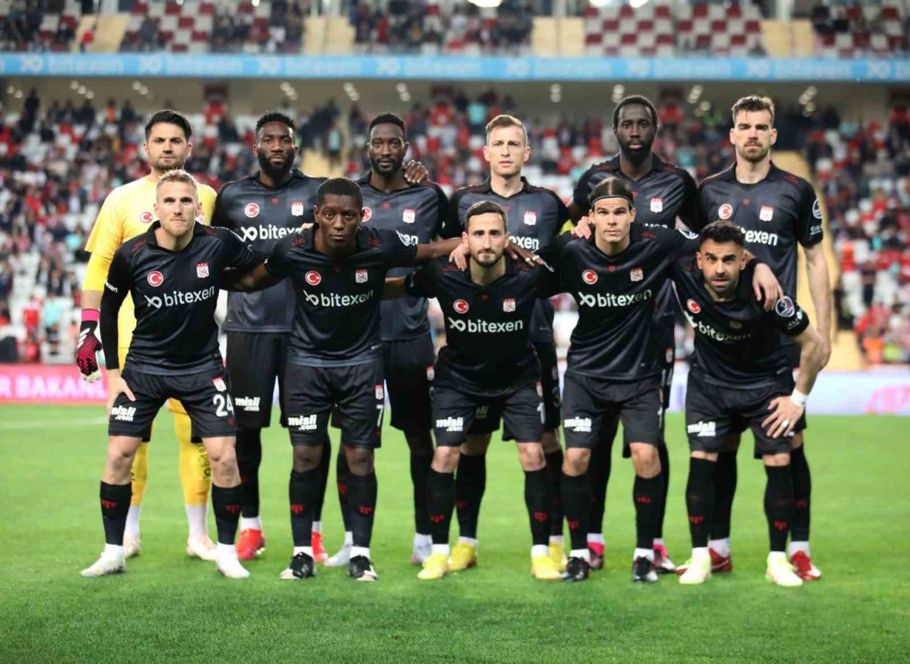 Sivasspor ligdeki galibiyet sayısını 10’a çıkarttı