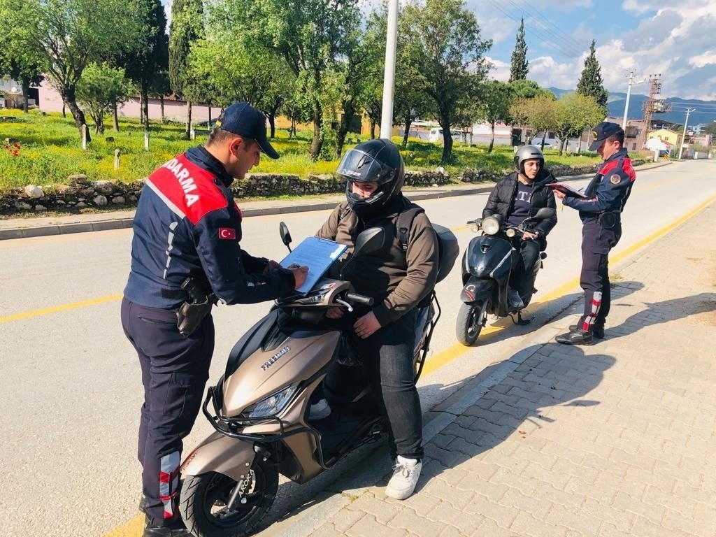 Aydın’da motosiklet sürücüleri bilgilendirildi