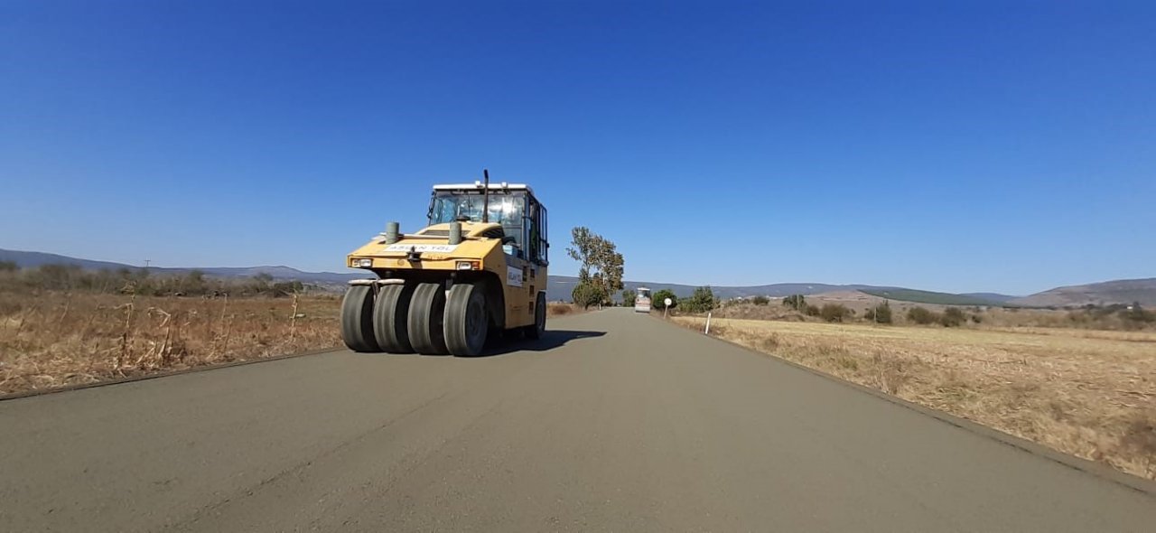 Balıkesir’de ilk beton yol yapılıyor