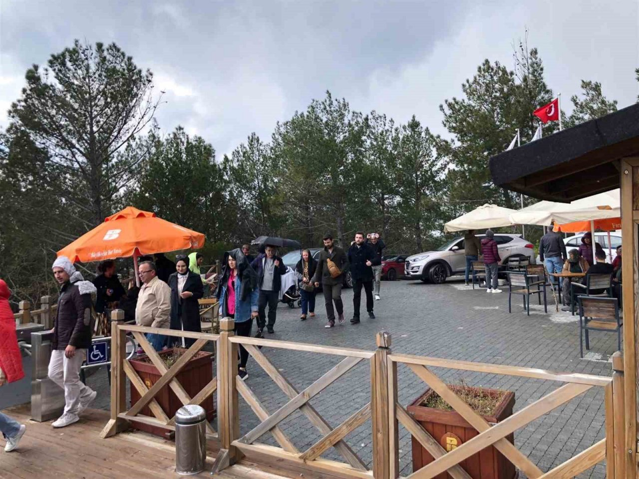 Cam Seyir Terası’na yoğun ilgi