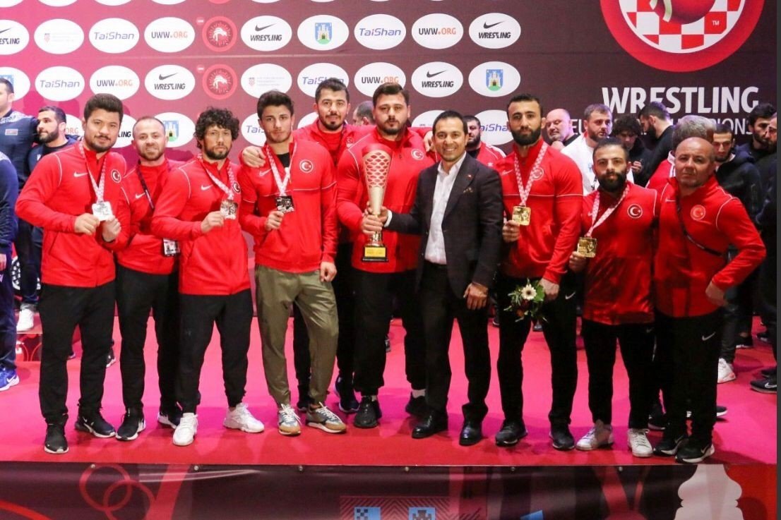 BARÜ’lüler Avrupa Güreş Şampiyonasında gururlandırdı