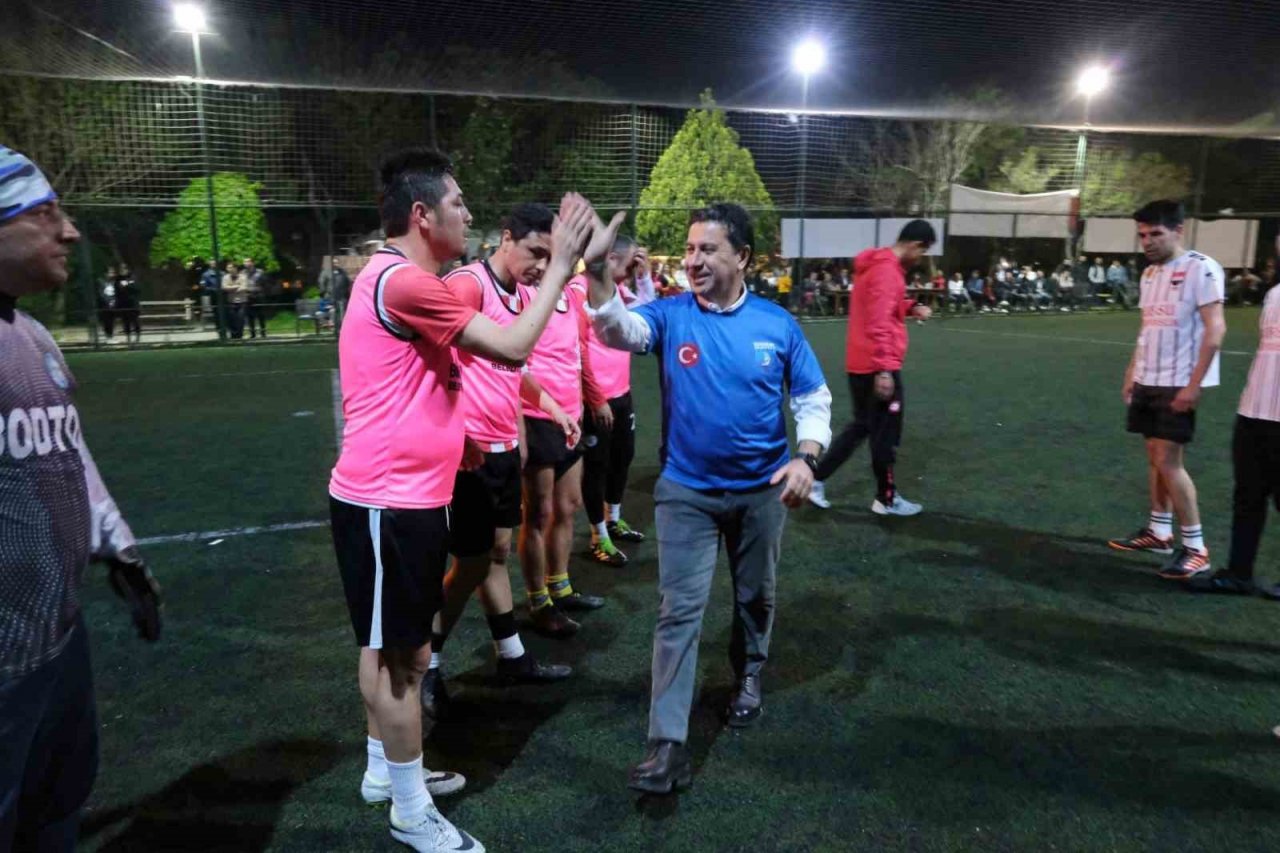 Bodrum’daki turnuvada şampiyon Otopark ekibi oldu