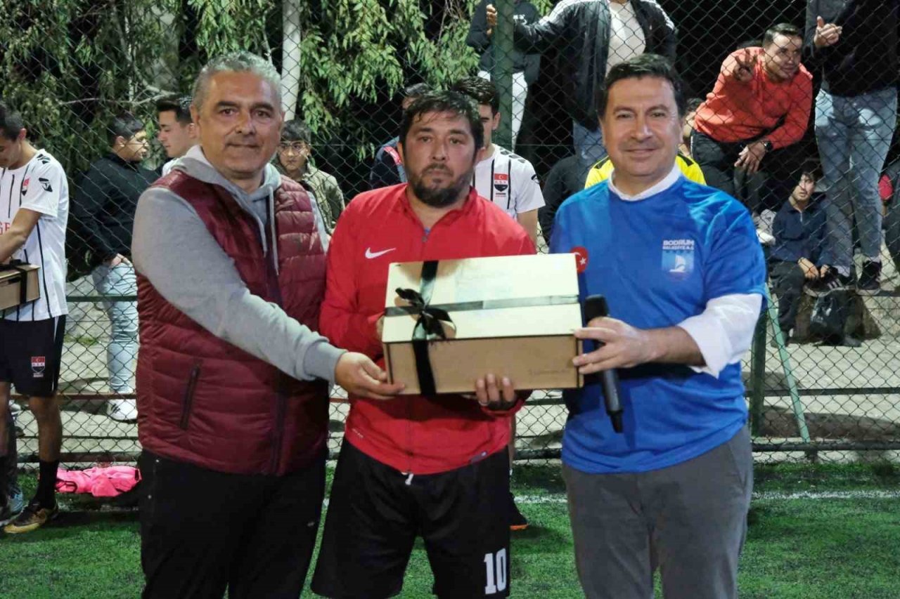 Bodrum’daki turnuvada şampiyon Otopark ekibi oldu