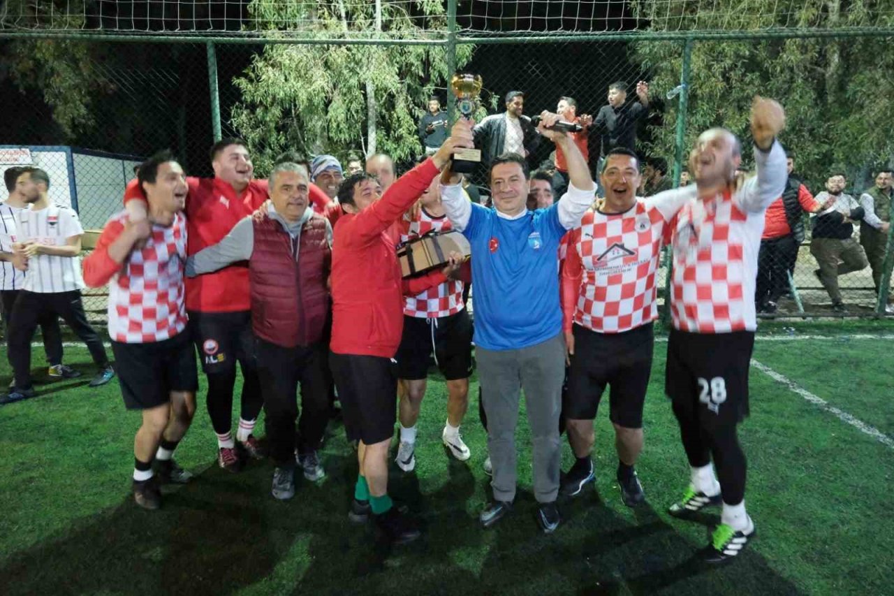 Bodrum’daki turnuvada şampiyon Otopark ekibi oldu