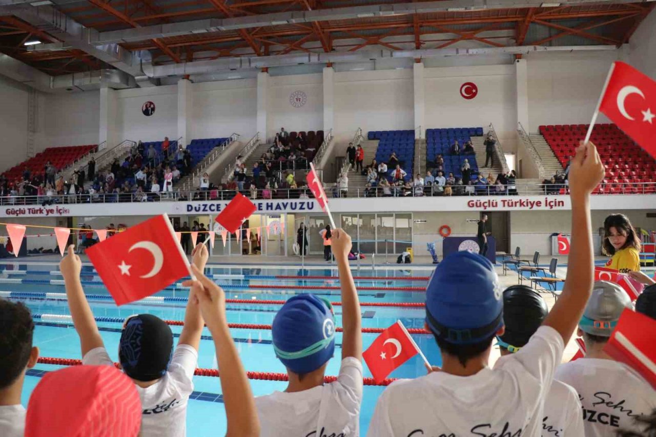 23 Nisan yüzme şenliği ile kutlanacak