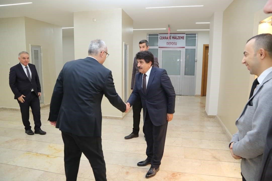 ERÜ Hastanelerinde bayramlaşma merasimi düzenlendi