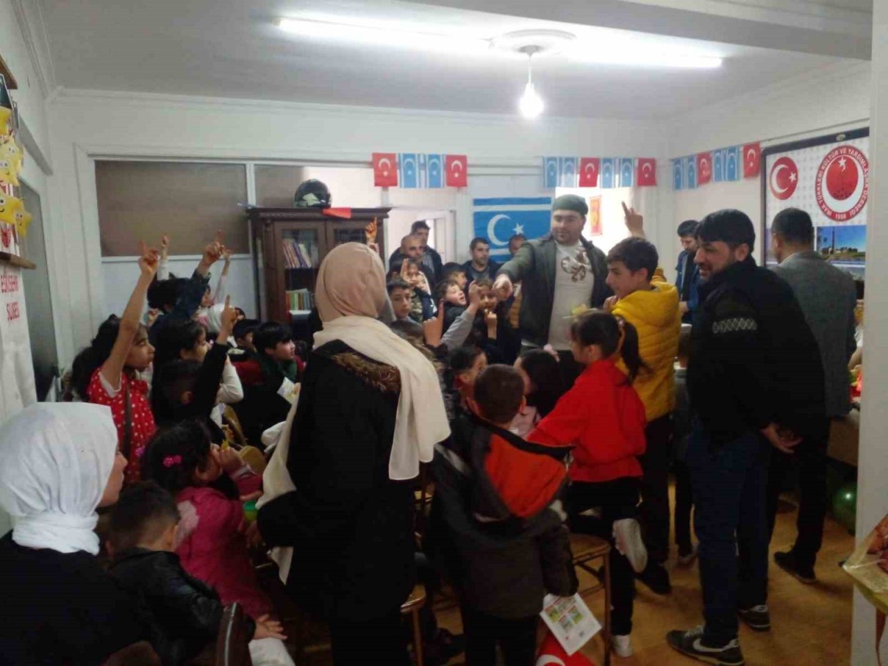 Eskişehir’de yaşayan Iraklı Türkmen çocukların Ramazan ve 23 Nisan Bayramı coşkusu