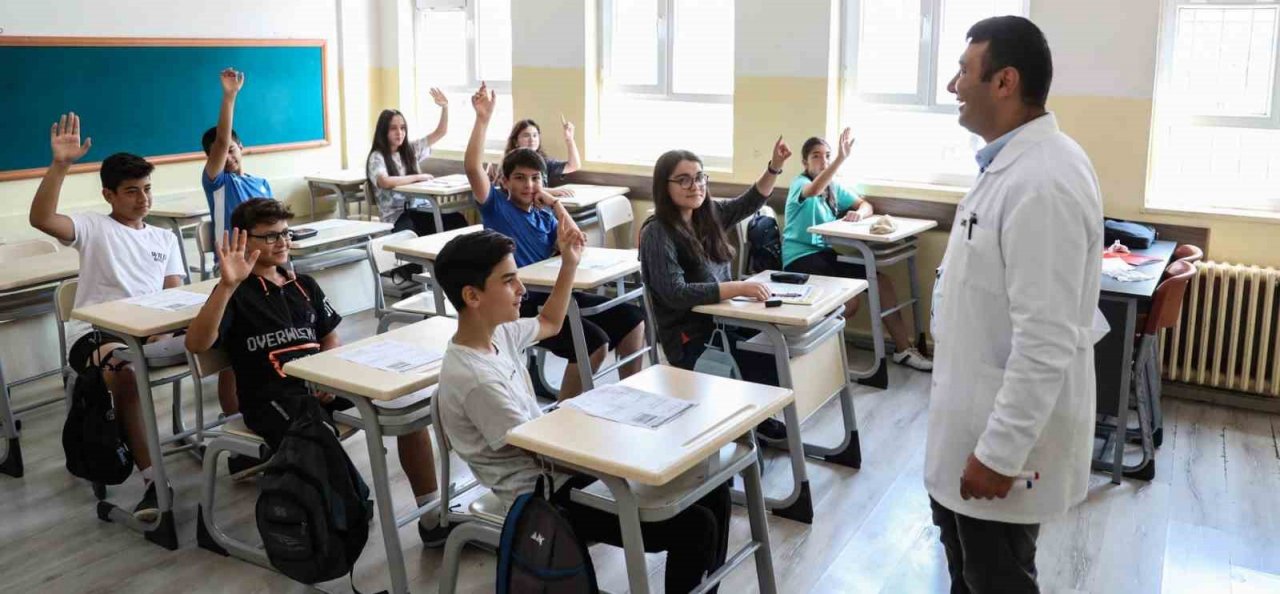 Ara tatil sona erdi, eğitim başladı