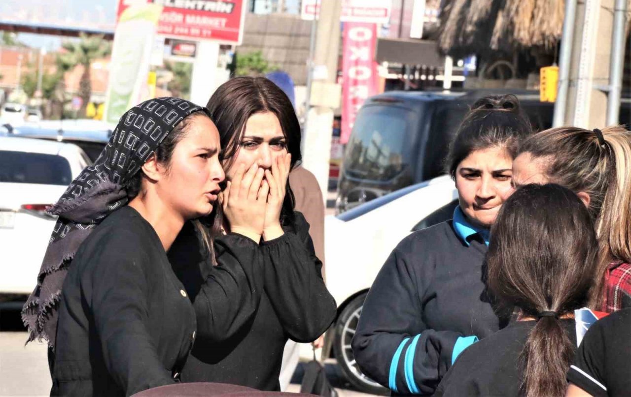 Şırdan dükkanı yangında küle döndü, genç kız gözyaşlarını tutamadı