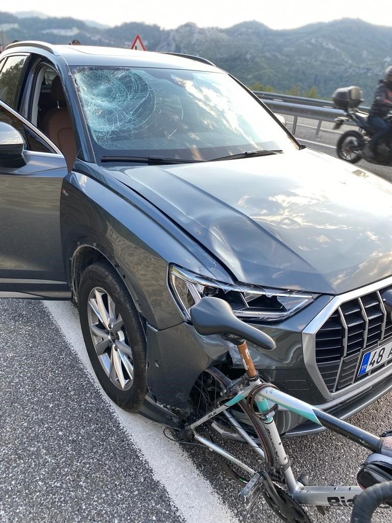 Marmaris’te görev yapan doktor trafik kazasında hayatını kaybetti