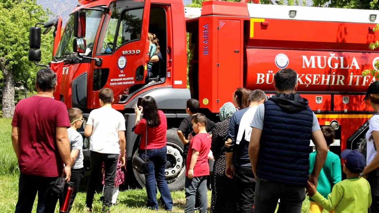 23 Nisan coşkusu Köyceğiz’de farklı etkinliklerle kutlandı