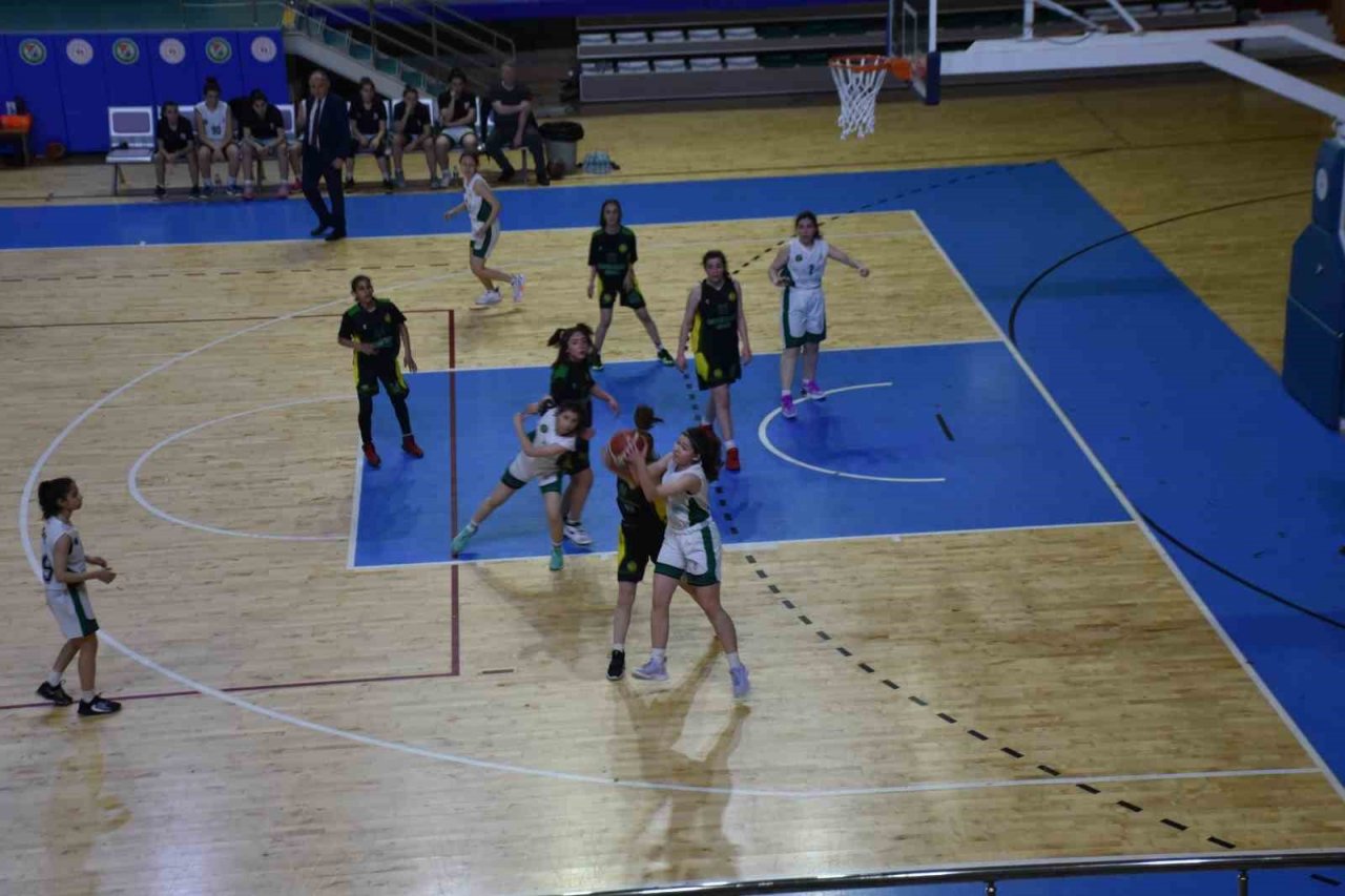 Basketbol Anadolu Şampiyonası Muğla’da başladı