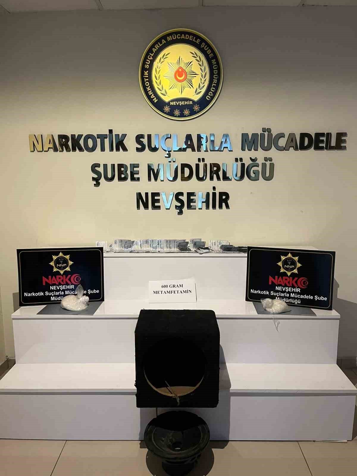 Nevşehir’de uyuşturucu taciri 2 şüpheli tutuklandı