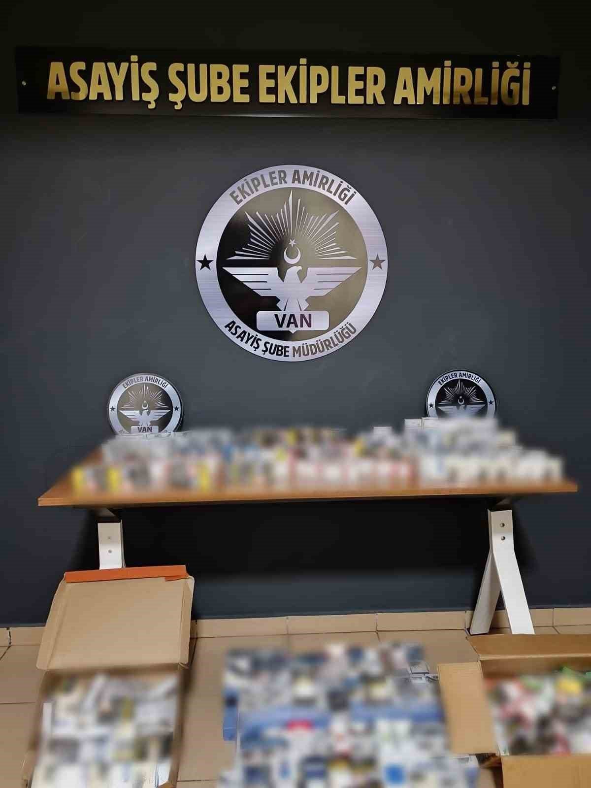 Van’da değişik suçlardan 15 kişi tutuklandı