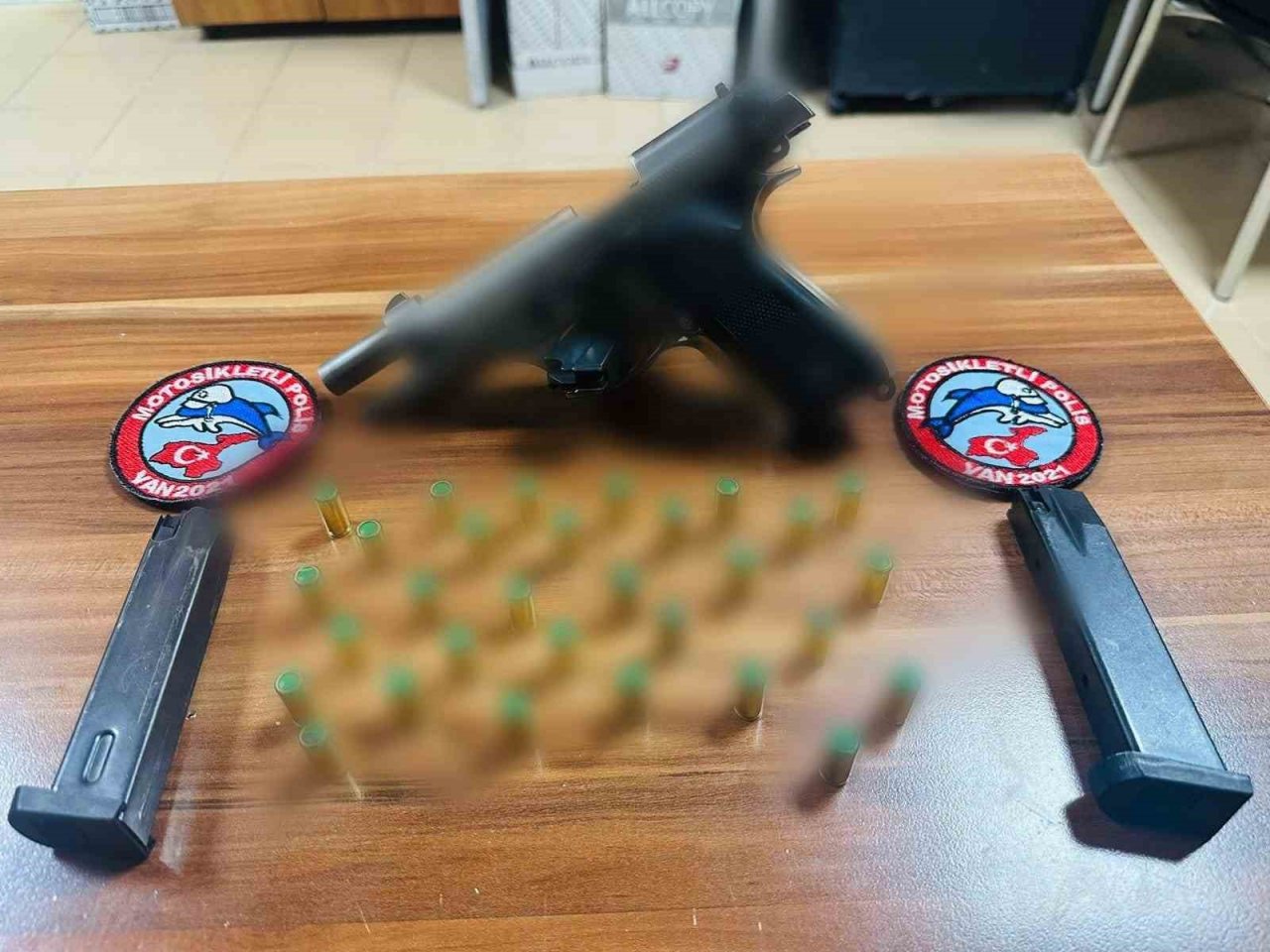 Van’da değişik suçlardan 15 kişi tutuklandı