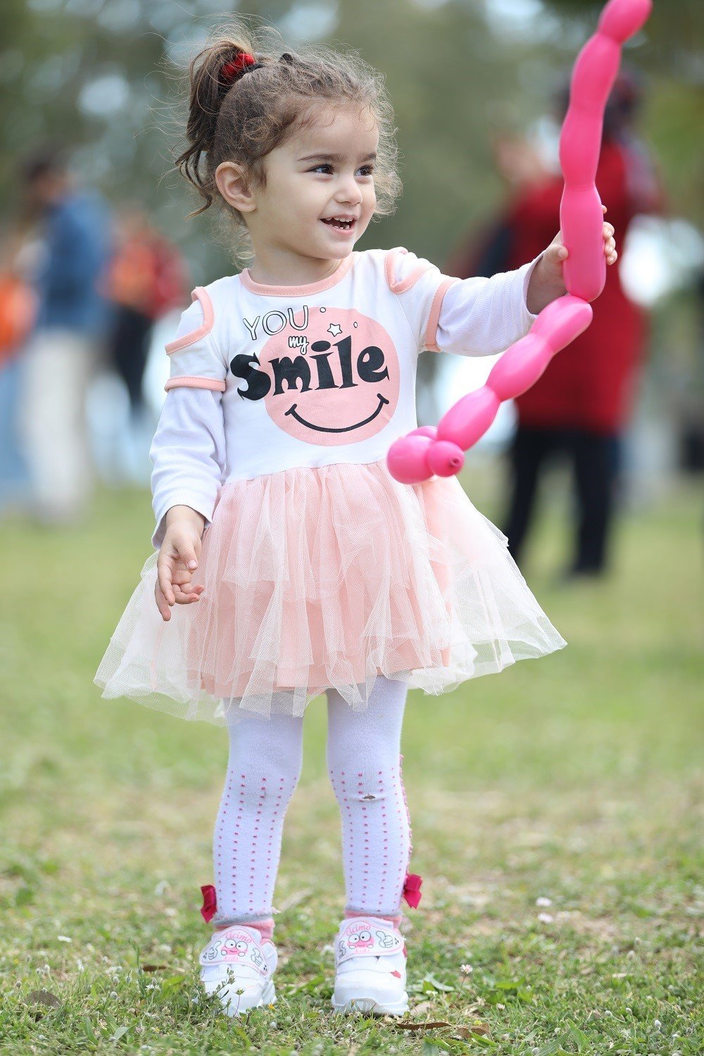 YK Enerji, Milas’taki depremzede çocuklar için 23 Nisan şenliği düzenledi