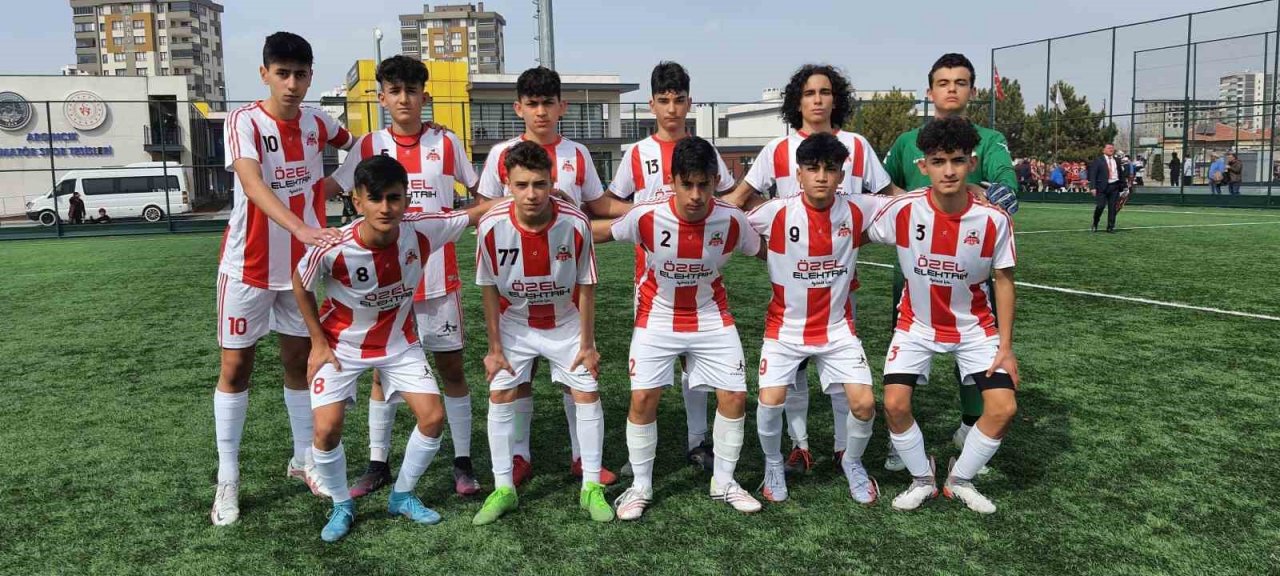 Kayseri ekipleri U-16 Türkiye şampiyonasına hazır