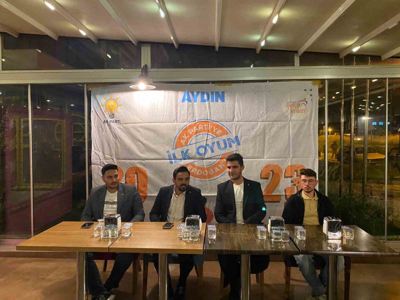 AK Parti Çine’de gençlerle buluştu