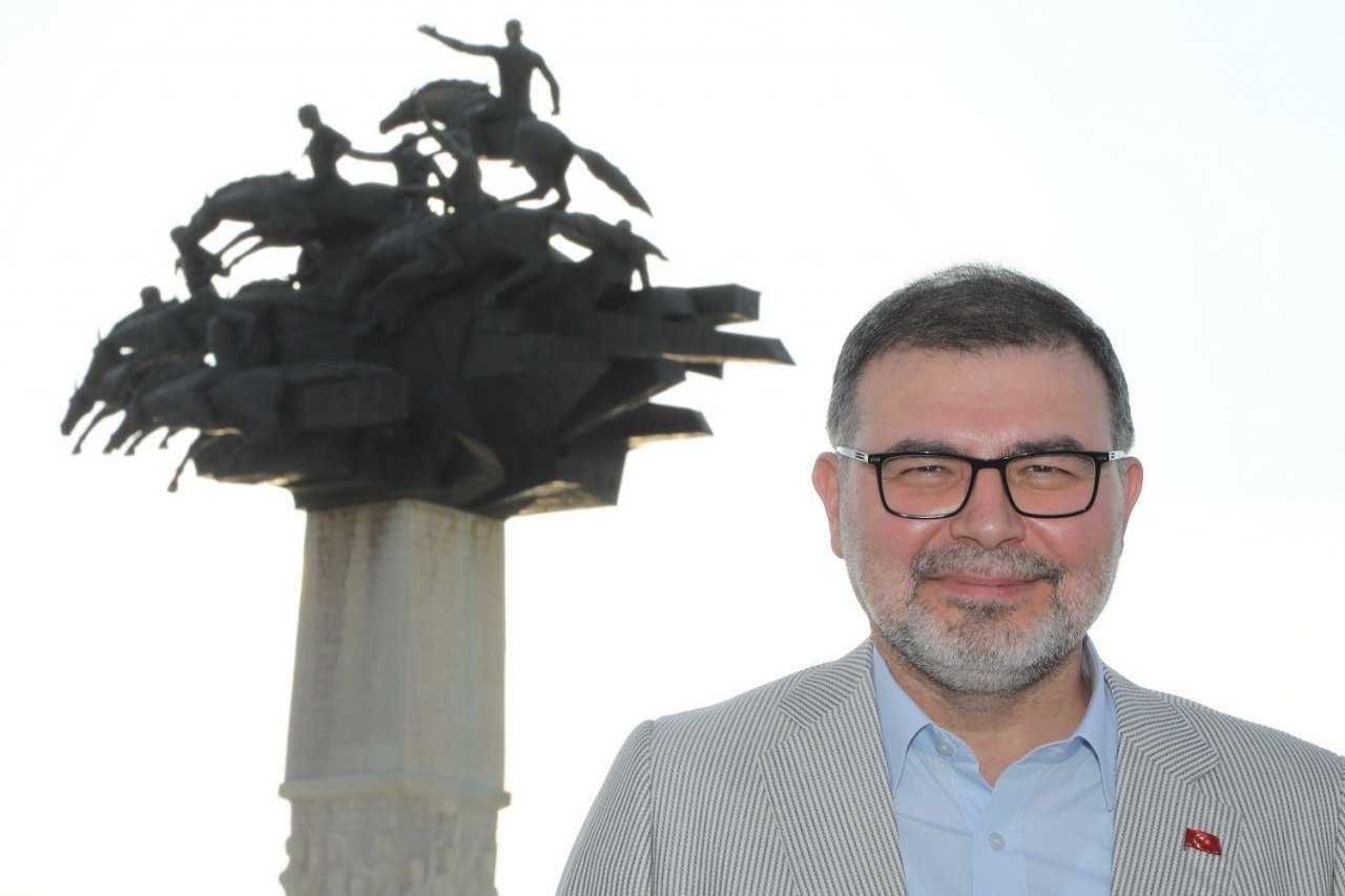 AK Parti İzmir, Cumhurbaşkanı Erdoğan’ın mitingi için çağrı yaptı