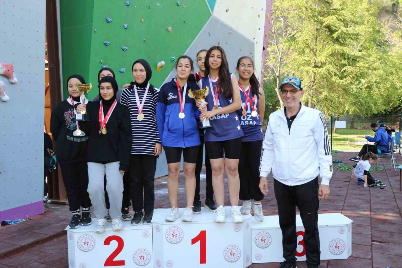 Zirvede heyecan yaşayan sporcular, Aydın’ı temsil edecek