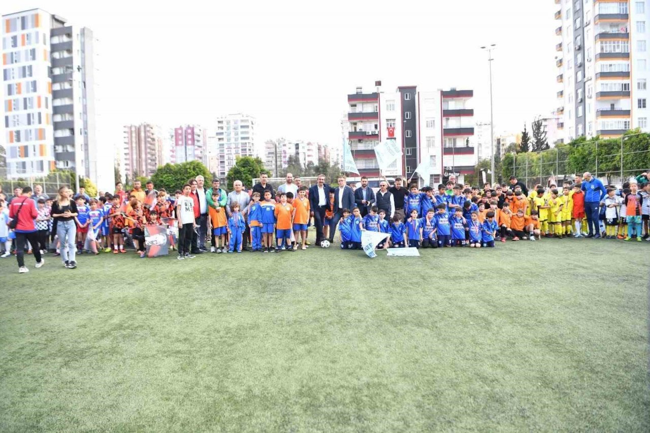 Adana’da “Gülen Yüzler Umut Turnuvası” başladı