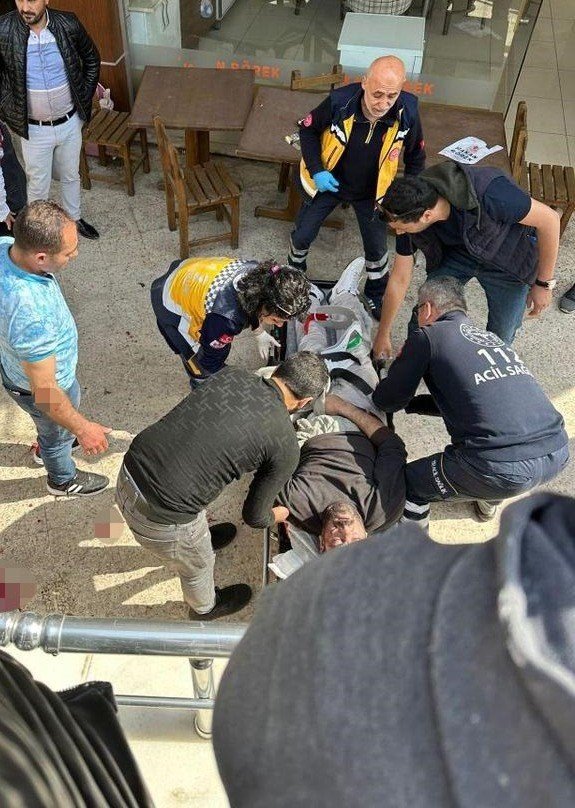 Çocuğunun gözü önünde öldürülen esnaf son yolcuğuna uğurlandı