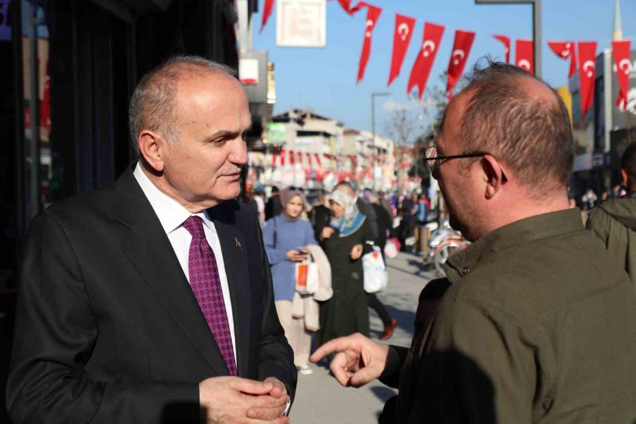 İtalyan öğretmen ve öğrencilerden Başkan Özlü’ye yakın ilgi