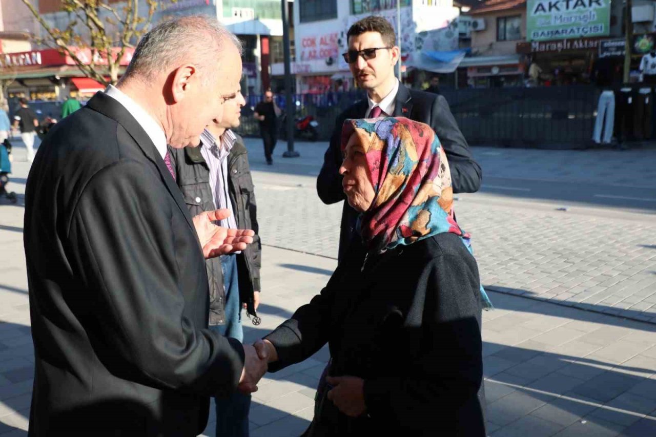 İtalyan öğretmen ve öğrencilerden Başkan Özlü’ye yakın ilgi