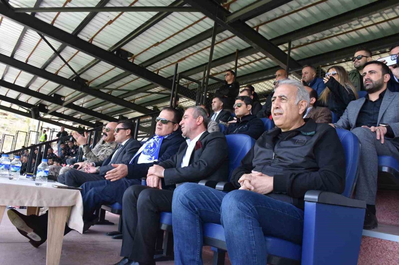 Kadın Futbol Süper Ligi: Hakkarigücü: 2 - FOMGET: 1