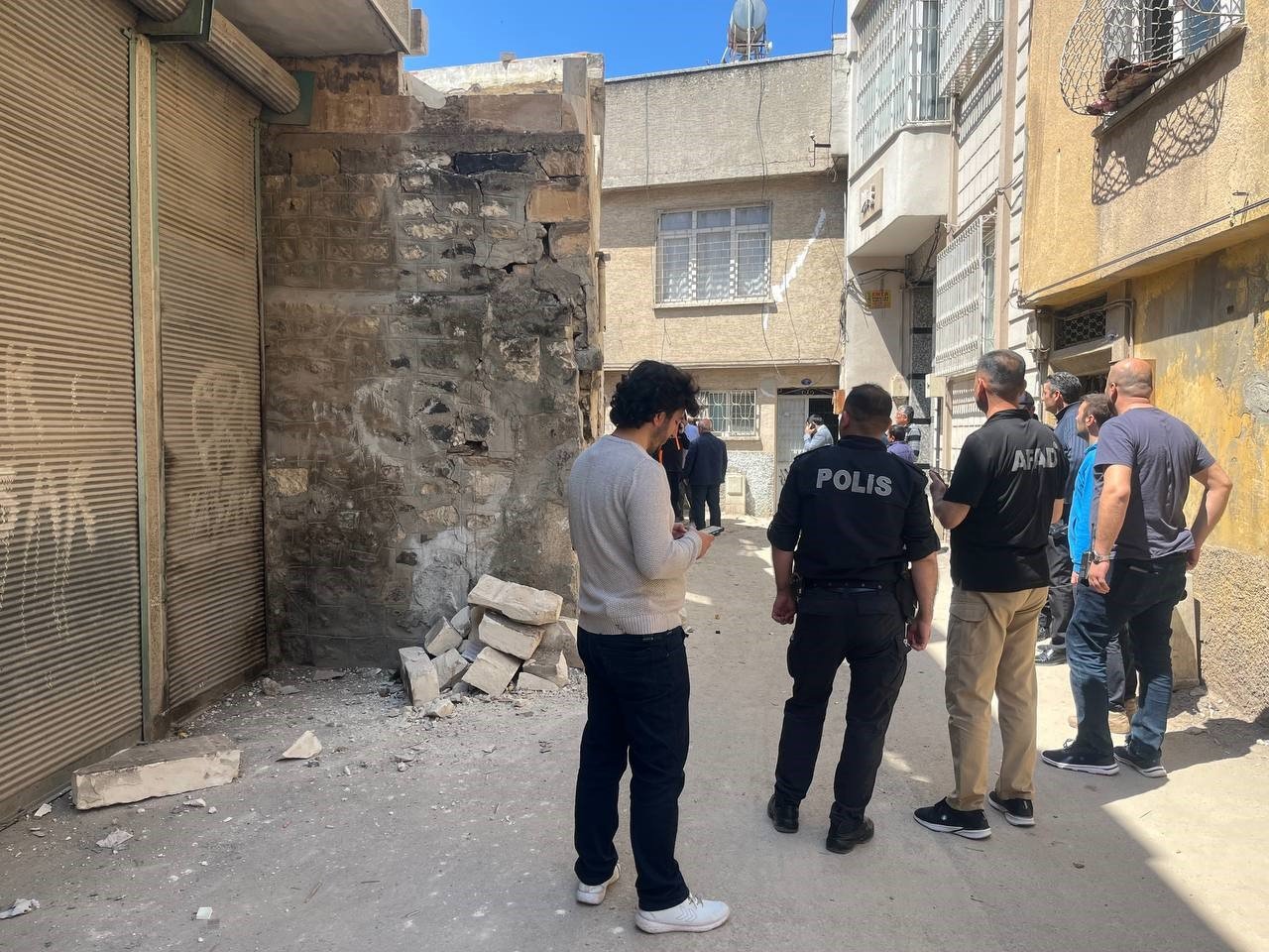 Kilis’te ağır hasarlı evde göçük meydana geldi