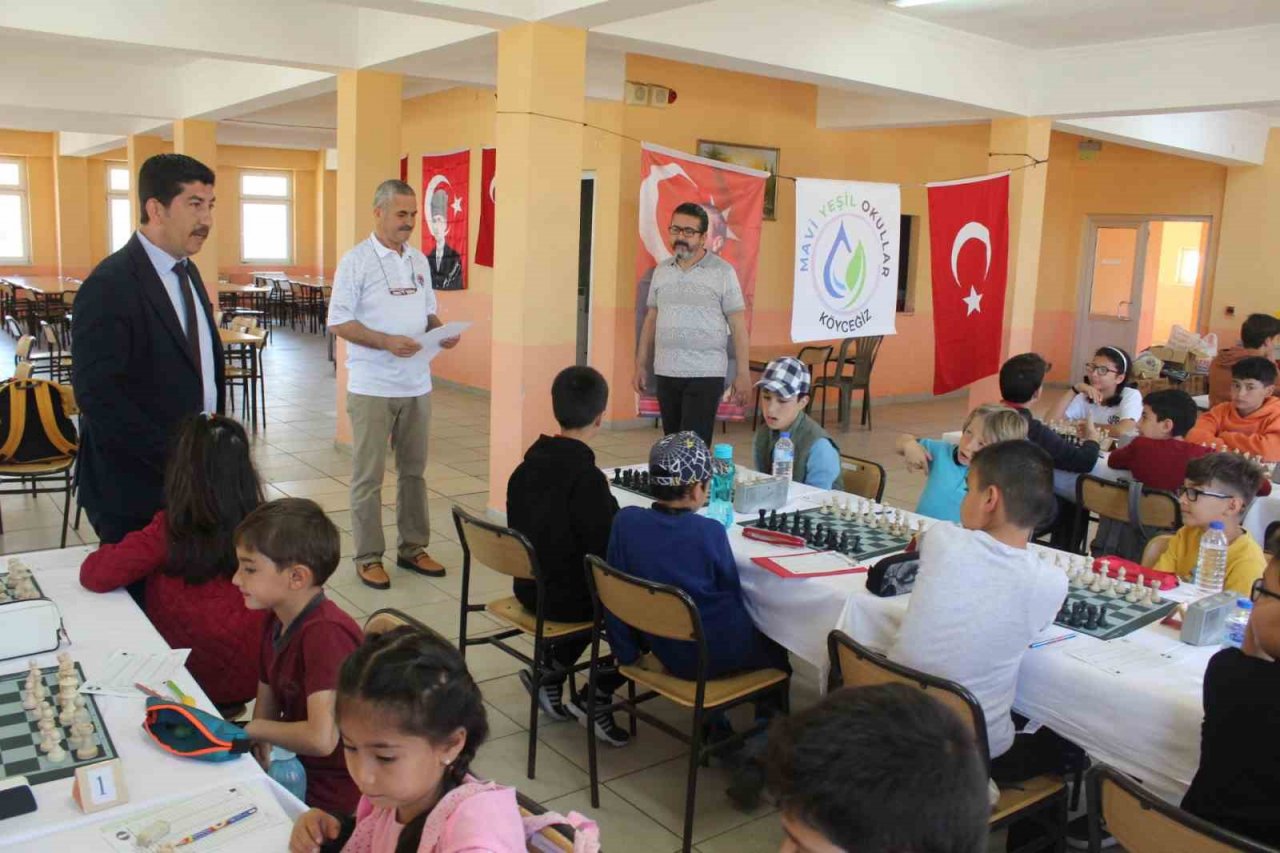 Köyceğiz’de doğa için satranç turnuvası başladı