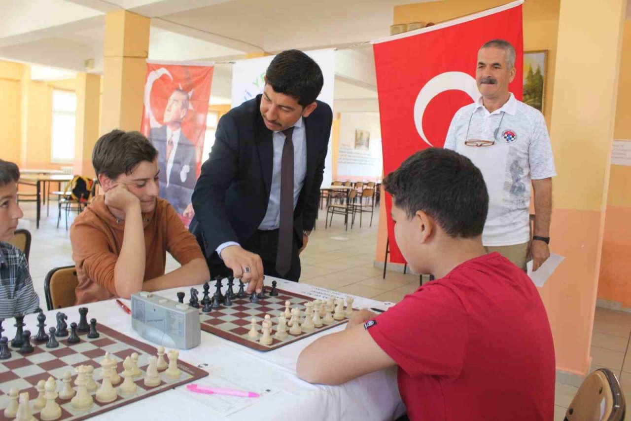 Köyceğiz’de doğa için satranç turnuvası başladı