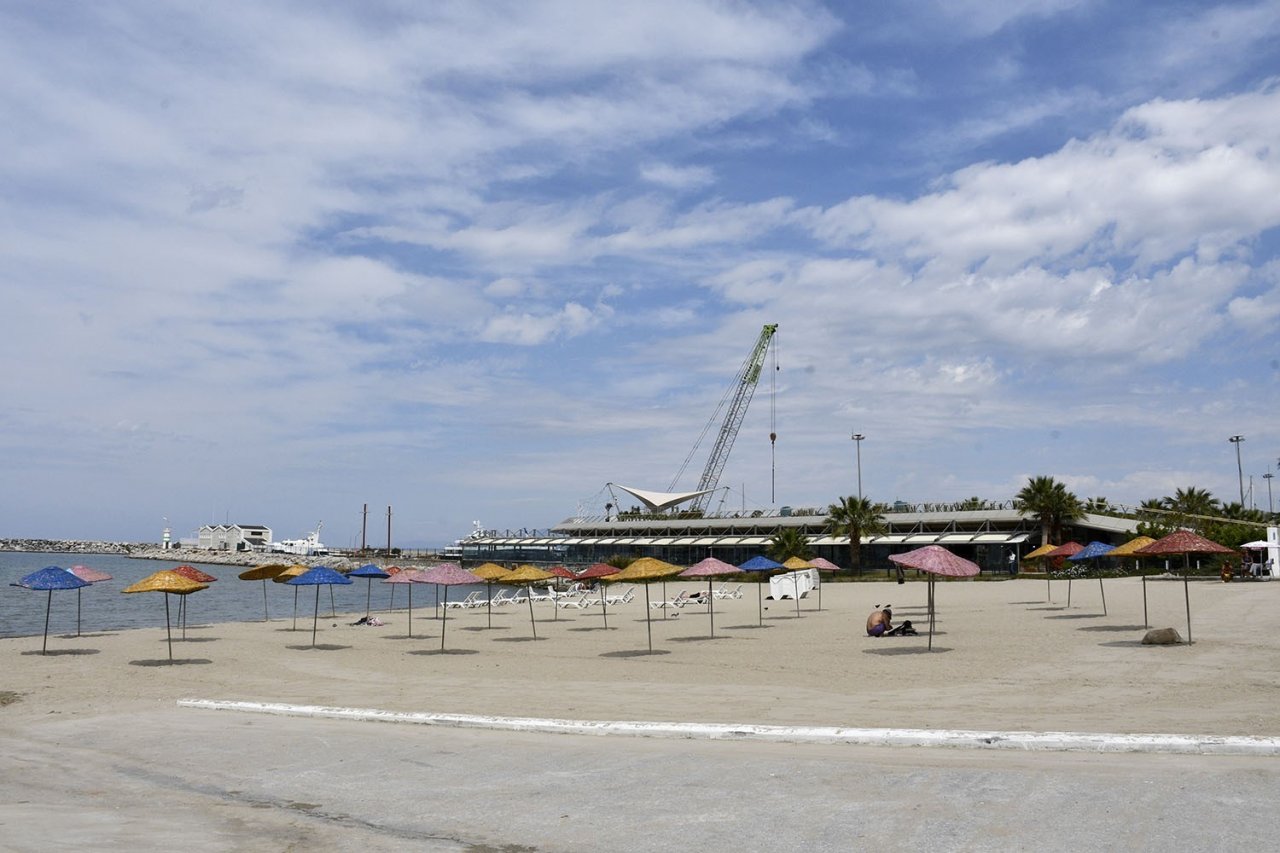 Kuşadası’nın plajları yaza hazırlanıyor
