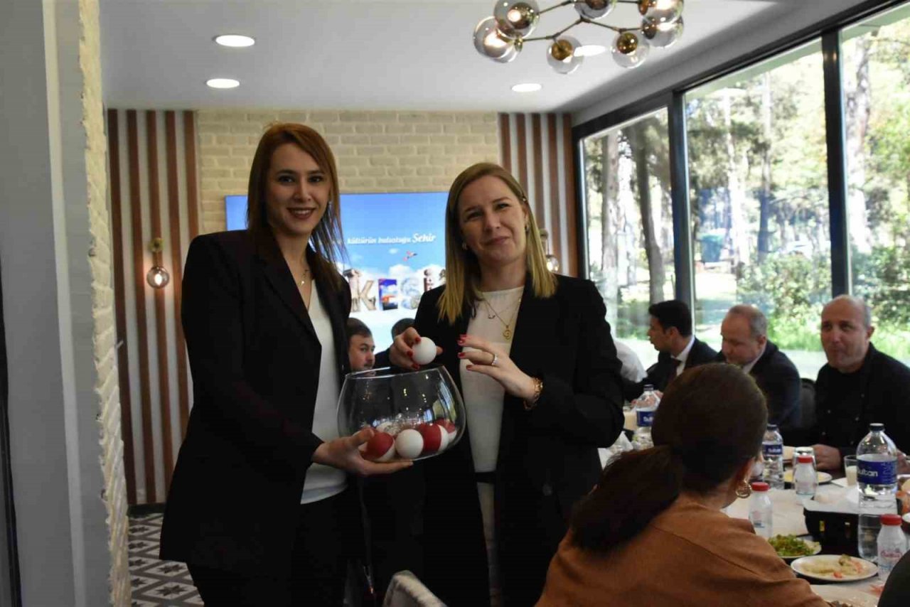 Mahalle Ligi, heyecanı Balıkesir’i sardı