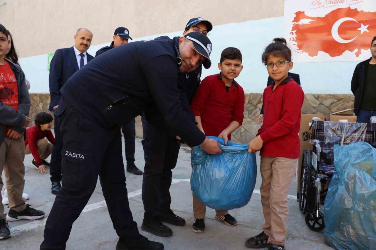 Çocukların topladığı plastik kapaklar engellilere umut oldu