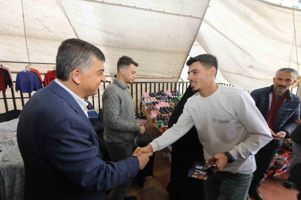 Fadıloğlu, milletvekili adaylarıyla esnafın sorunlarını dinledi