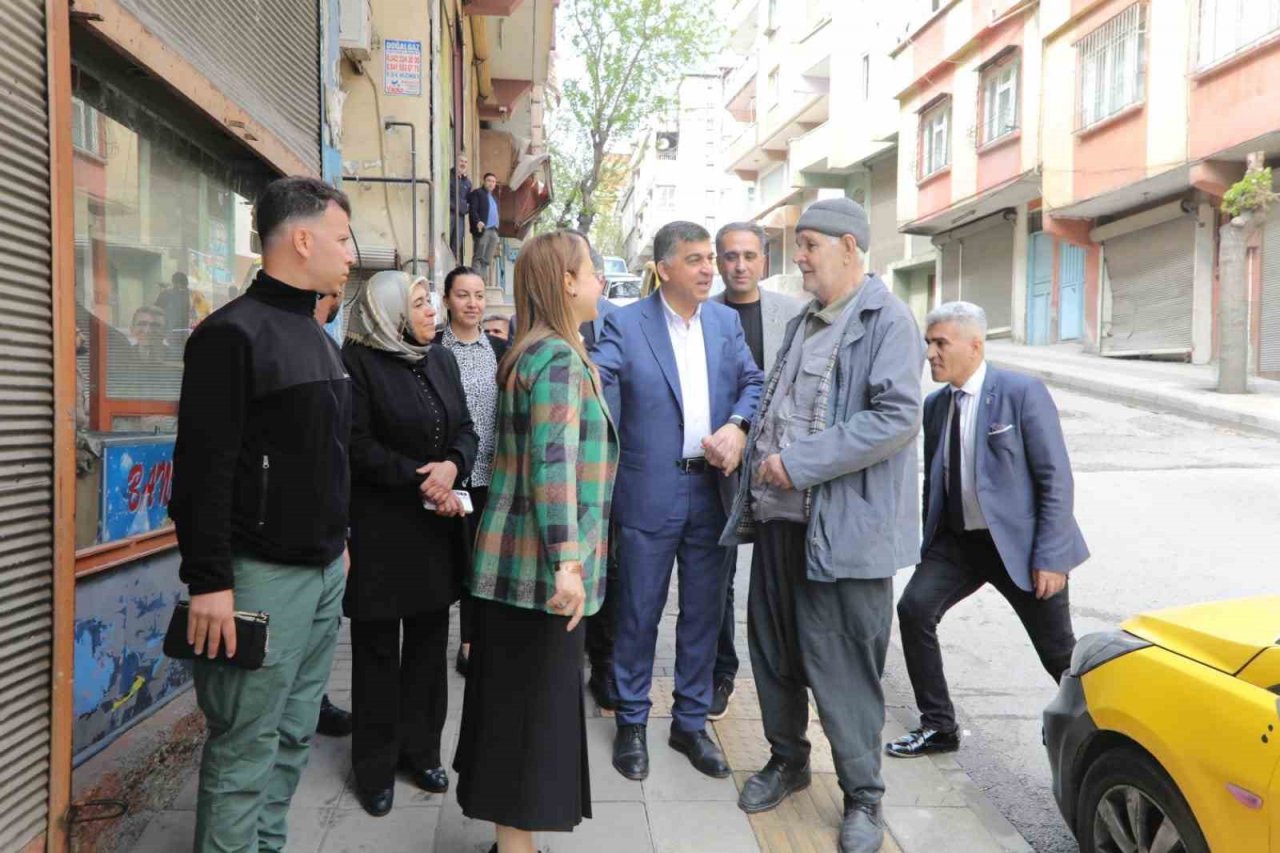 Fadıloğlu, milletvekili adaylarıyla esnafın sorunlarını dinledi