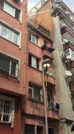 Şişli’de 4 katlı binada 2 ay arayla yangın çıktı