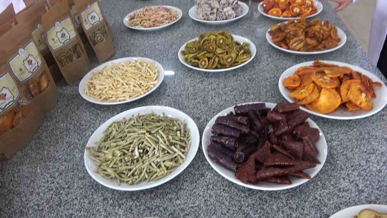 Yöresel ürünler kadınlara gelir kaynağı oldu