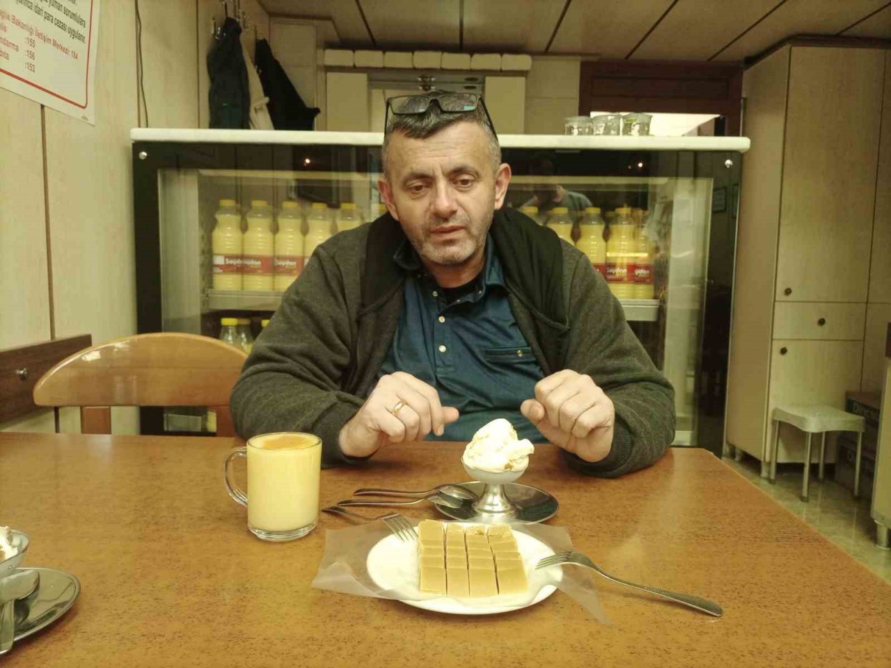 87 yıldır aynı dükkânda 4 kuşaktır aynı lezzetle dondurma yapıyorlar