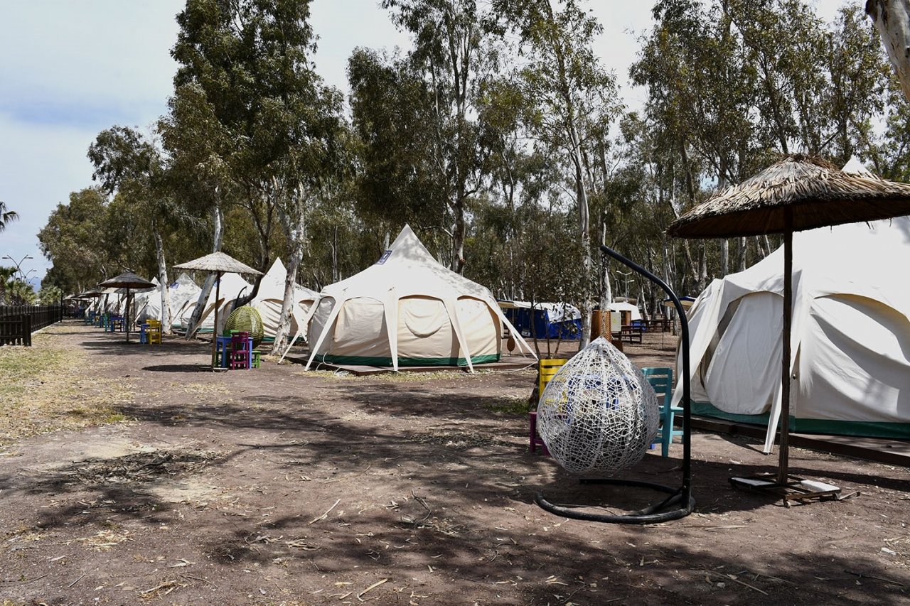 Ada Camping yeni sezonda kamp ve karavan tutkunlarını ağırlamaya başladı